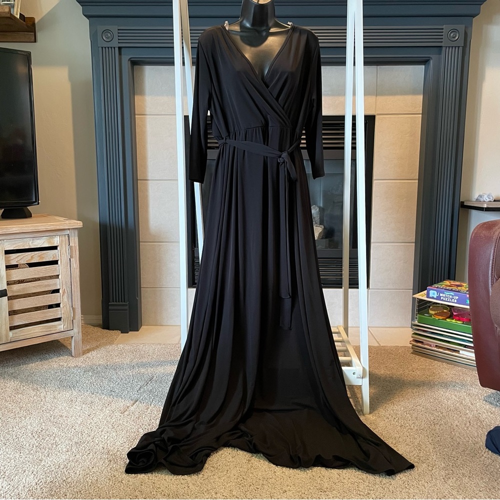 2X PinkBlush maternity maxi dress